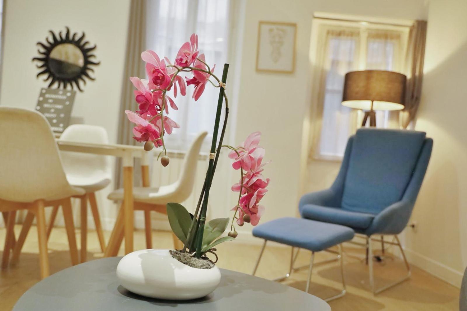 L'Escapade, Appartement Cosy Au Coeur De Grasse Exteriör bild